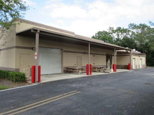 In the News Inc. Industrial Manuf. Flex Building: 8517 Sunstate St, Tampa, FL 33634